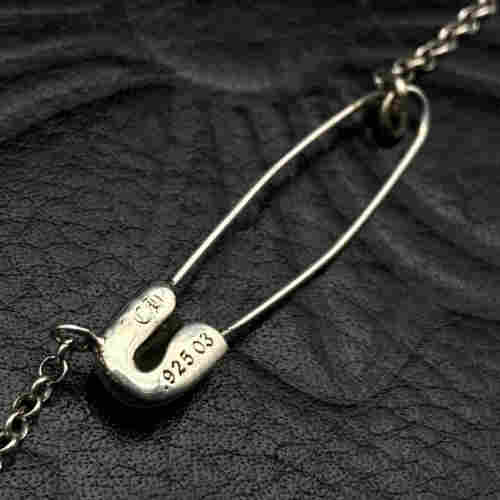 Pin necklace