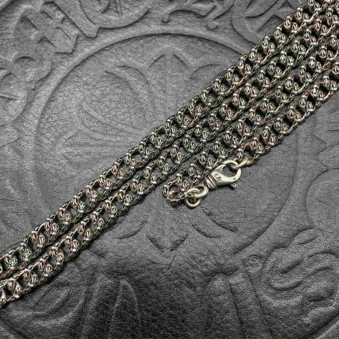 Cuban lobster buckle necklace