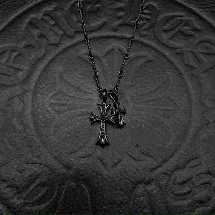 Double pendant necklace