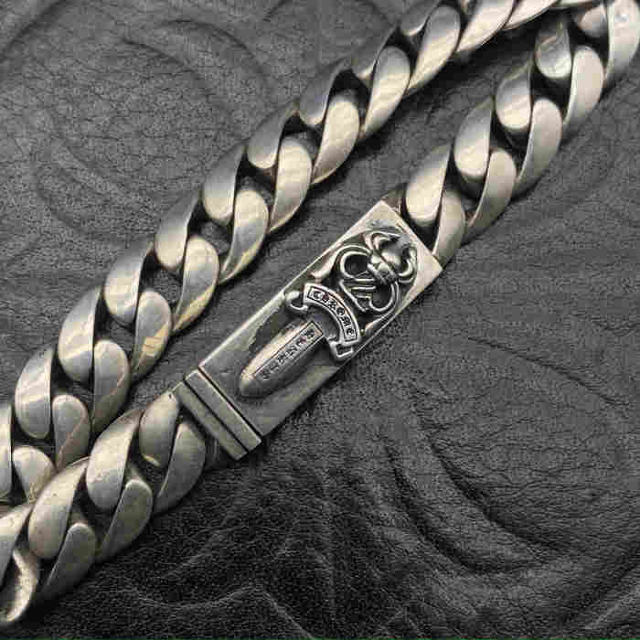 Smooth sword bracelet
