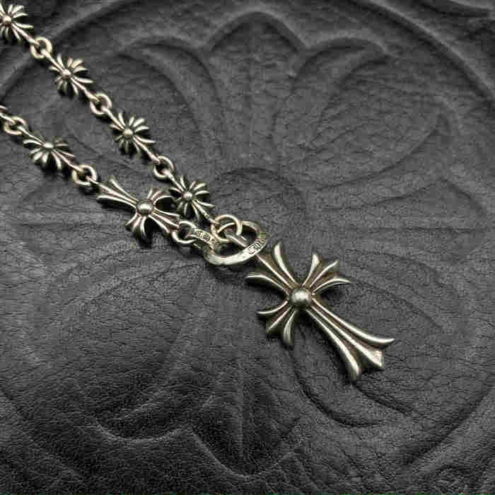 Cross adjustable necklace