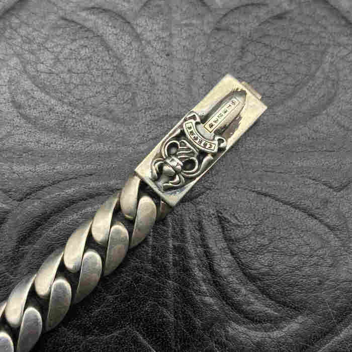 Smooth sword bracelet