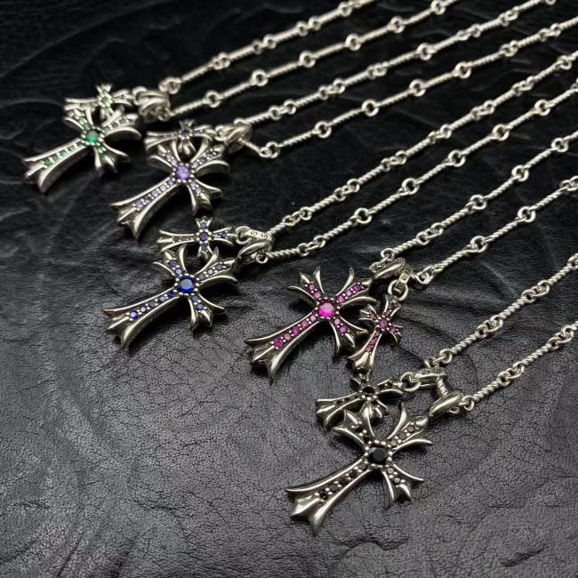 Double pendant necklace with diamonds