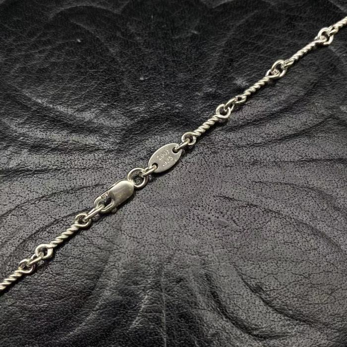 Double pendant necklace with diamonds