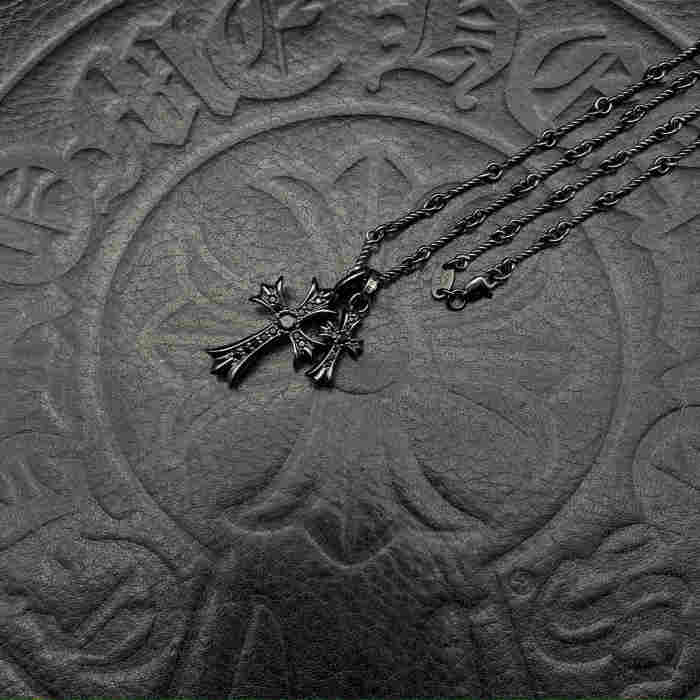 Double pendant necklace