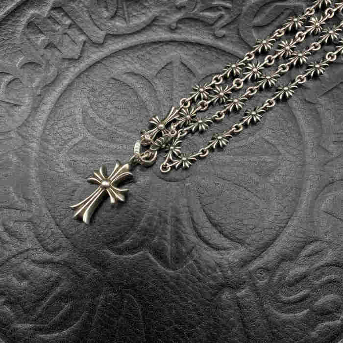 Cross adjustable necklace