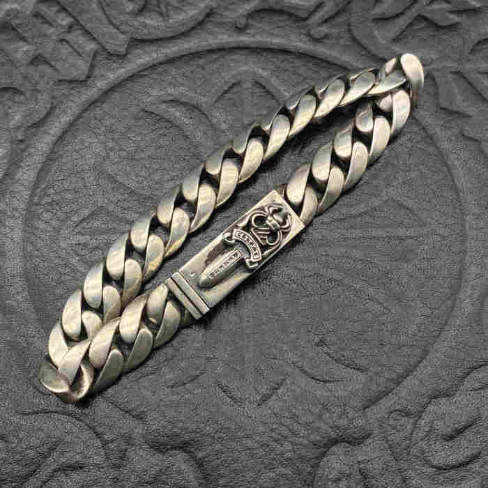 Smooth sword bracelet