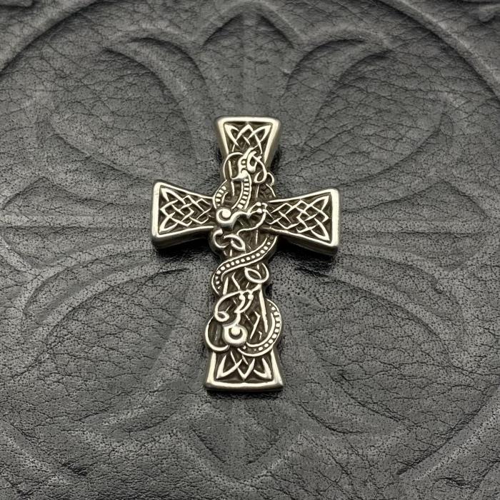 Medium double layered cross pendant