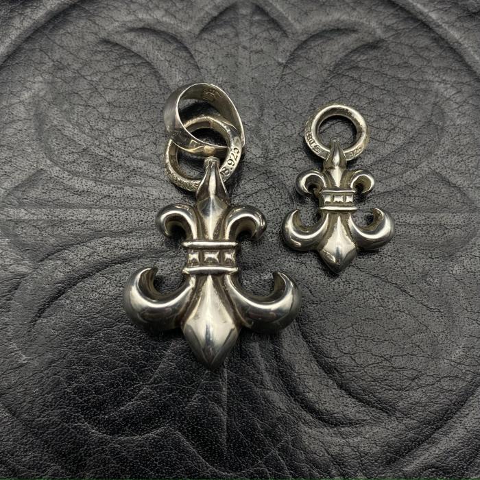 Circular Iris Pendant