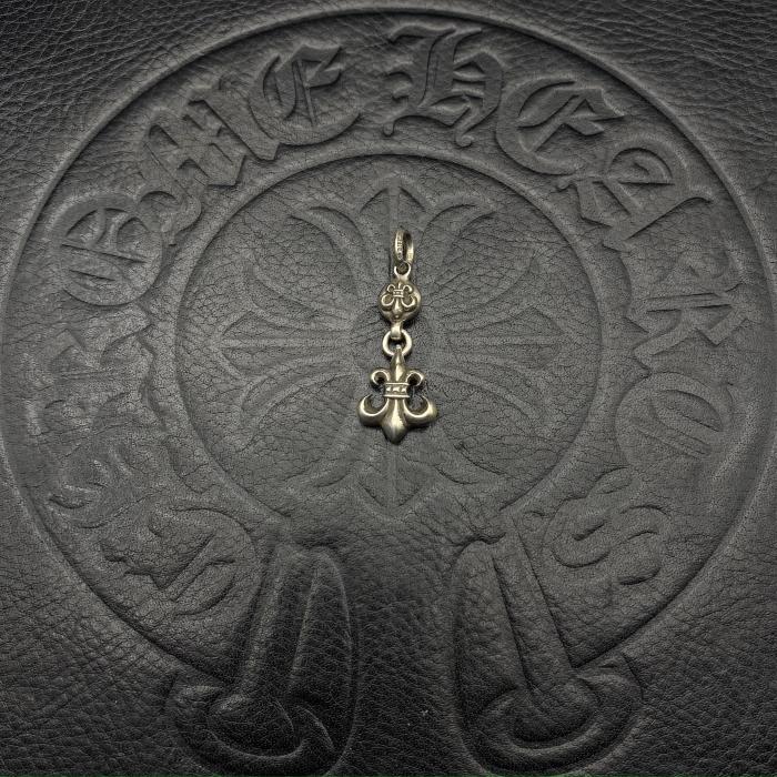 Circular Cross Ball Pendant