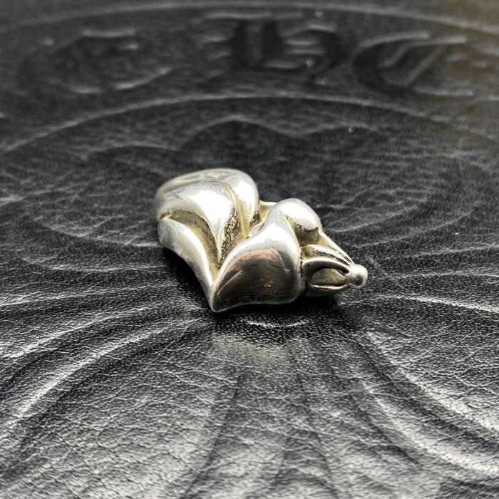 Rolling Stone Tongue Pendant