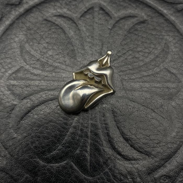 Rolling Stone Tongue Pendant