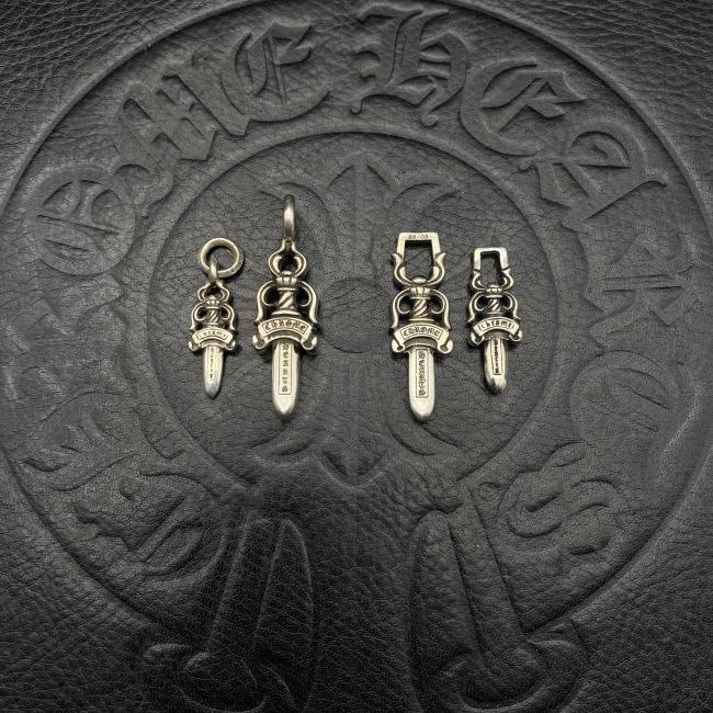 Medium sized sword pendant