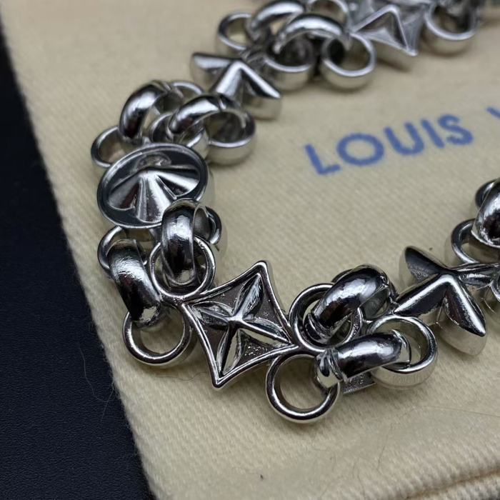 logo bag chain