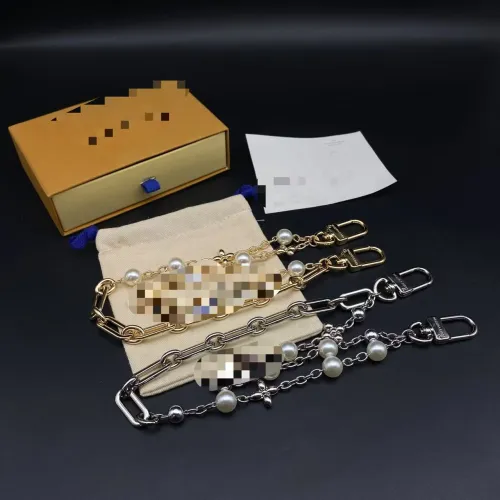 logo bag chain