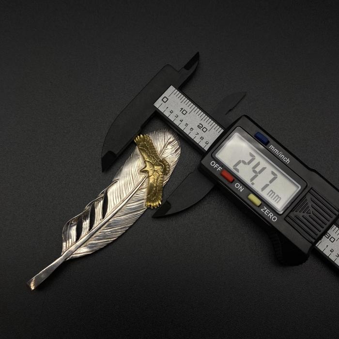 Eagle inlaid with natural feathers