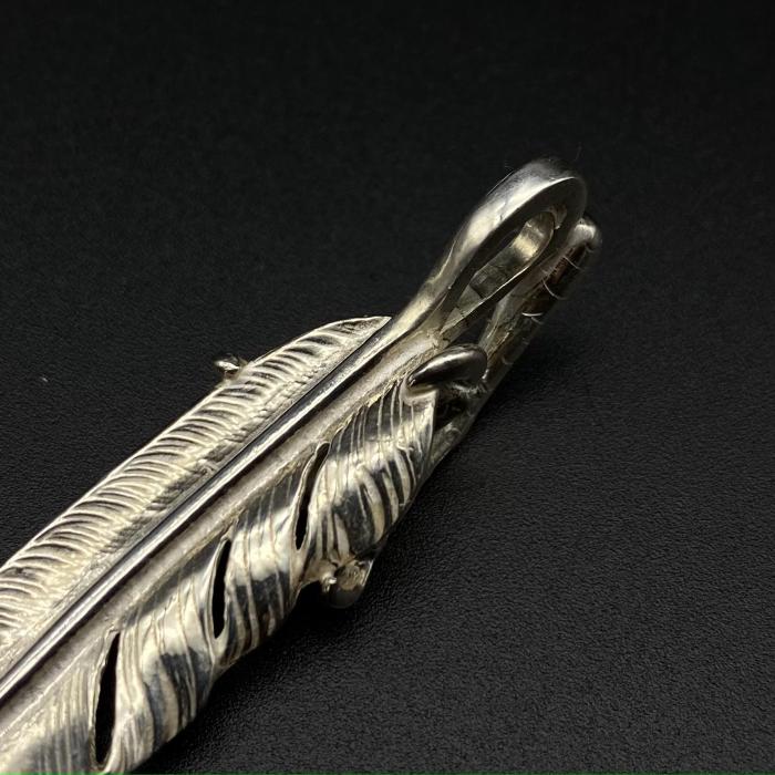 Eagle Claw Gold Feather