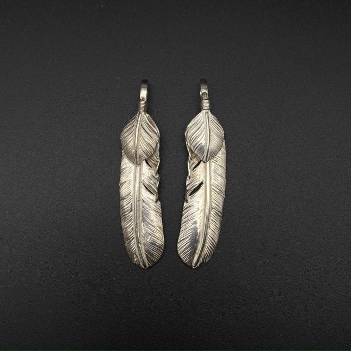Silver leaf pigment feather