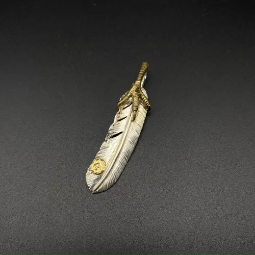Eagle Claw Point Gold Feather