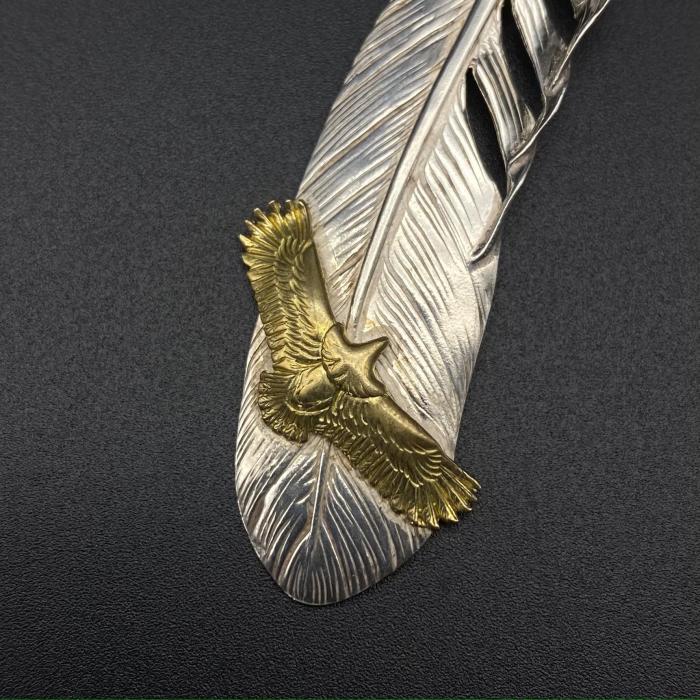 Eagle inlaid with natural feathers