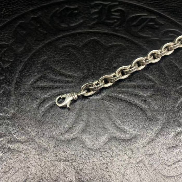 Bold engraved necklace