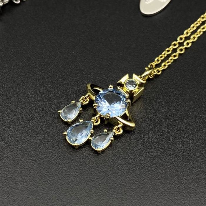 Crystal pendant necklace