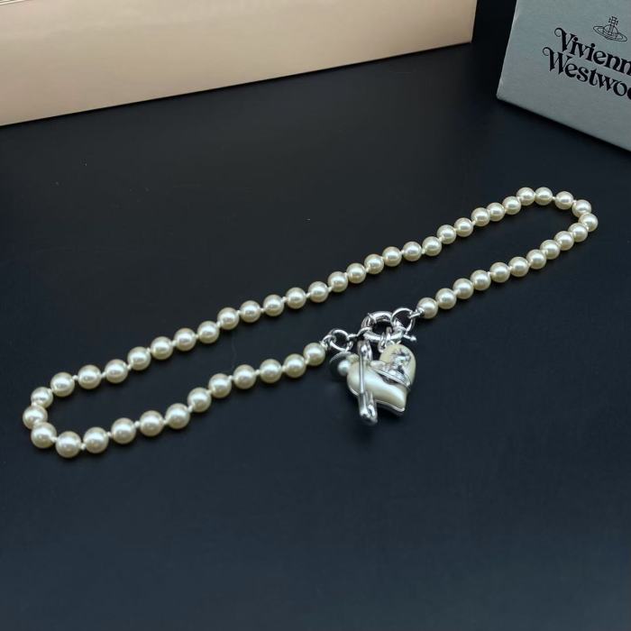 Love pin, pearl necklace, gold/silver