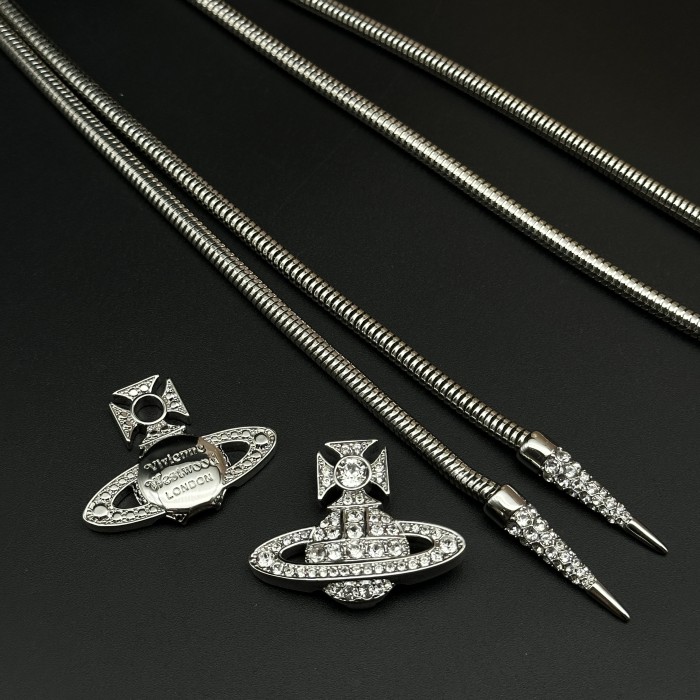 Saturn Tie Knot Necklace