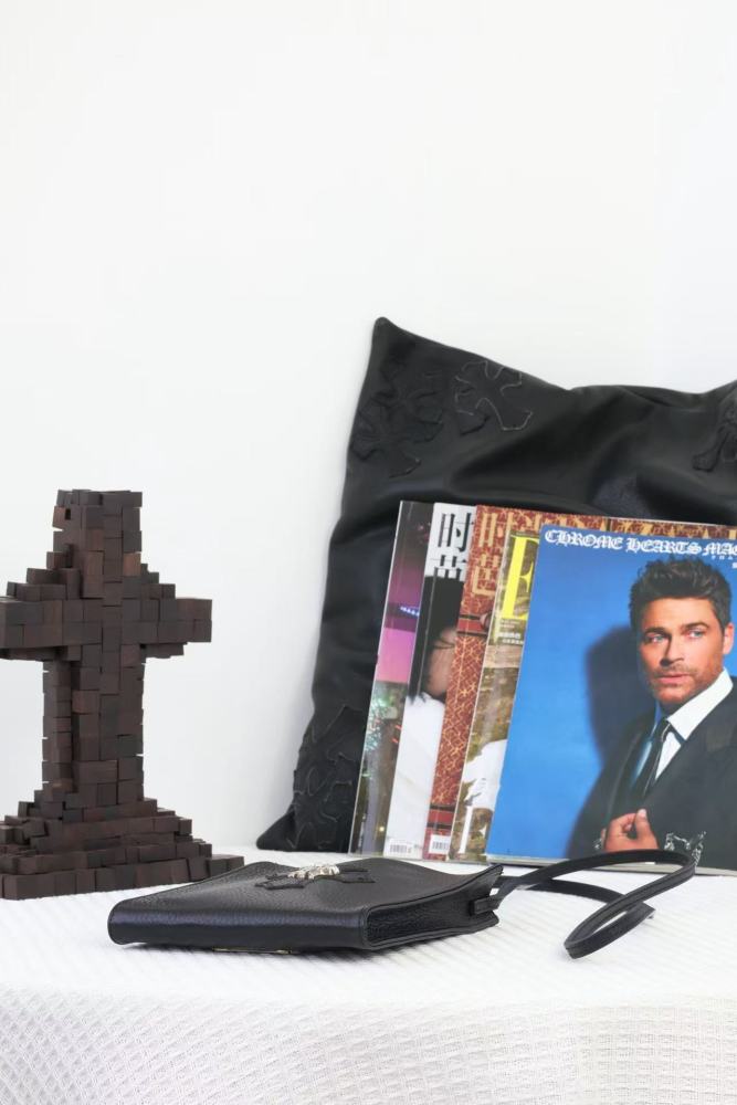 Leather silver buckle cross tote bag