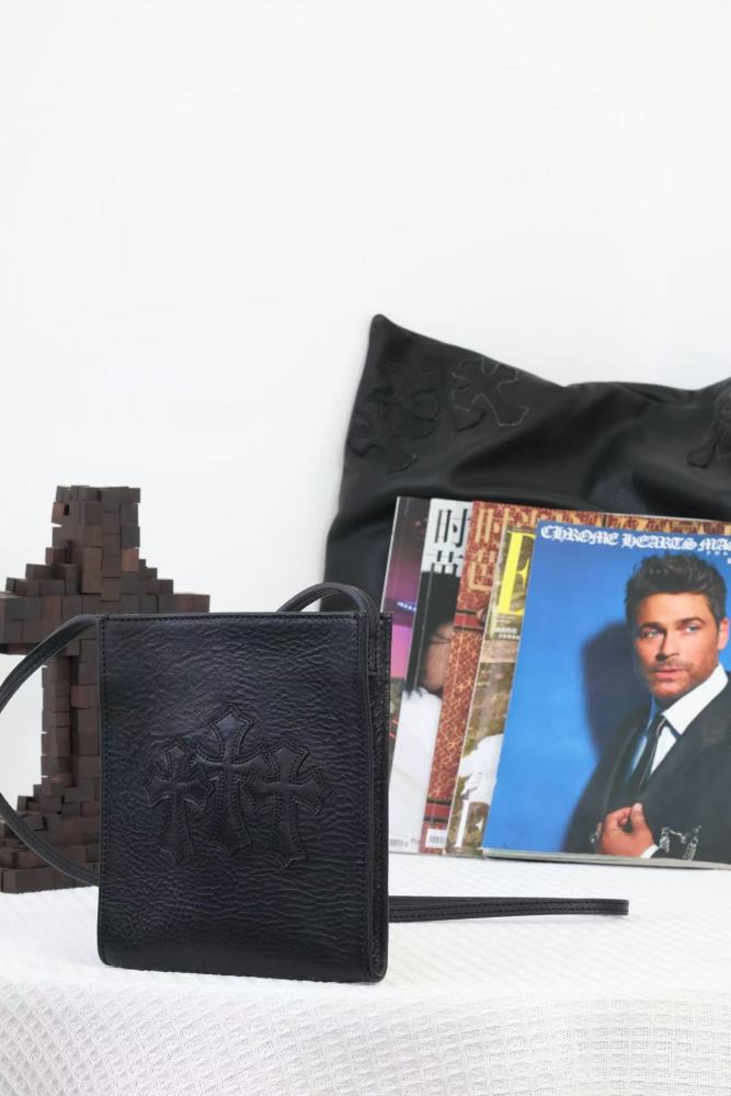 Leather cross tote bag