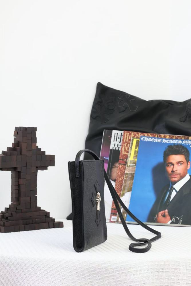 Leather silver buckle cross tote bag