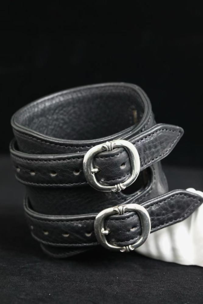 Double buckle wristband