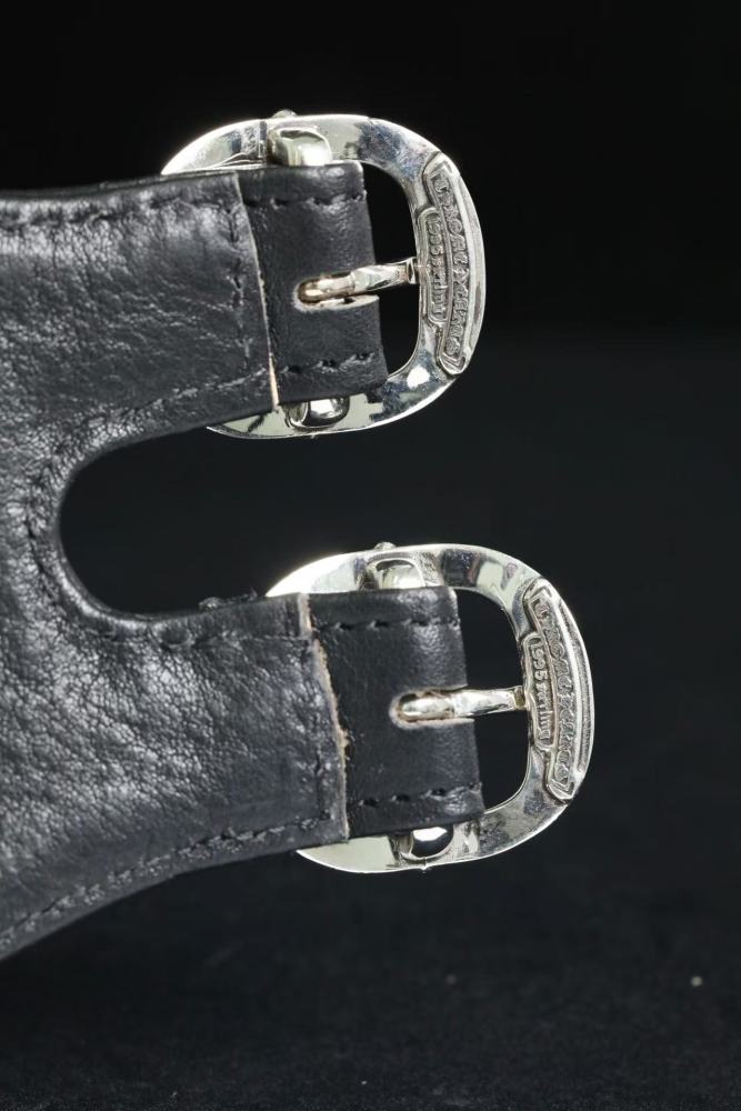 Double buckle wristband