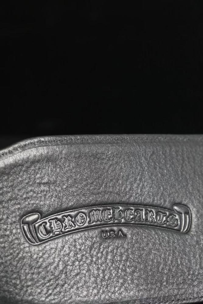 Double buckle wristband