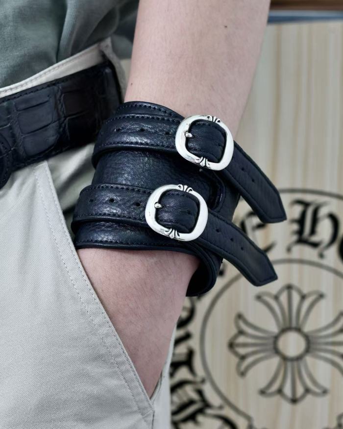 Double buckle wristband