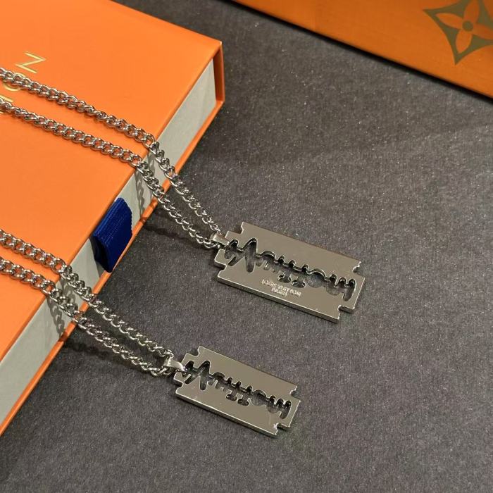Blade necklace