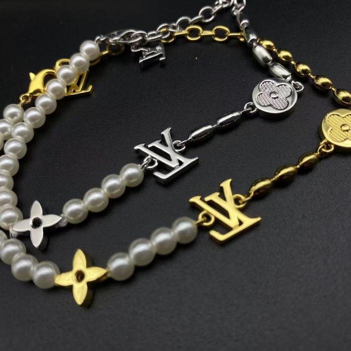 Pearl necklace bracelet