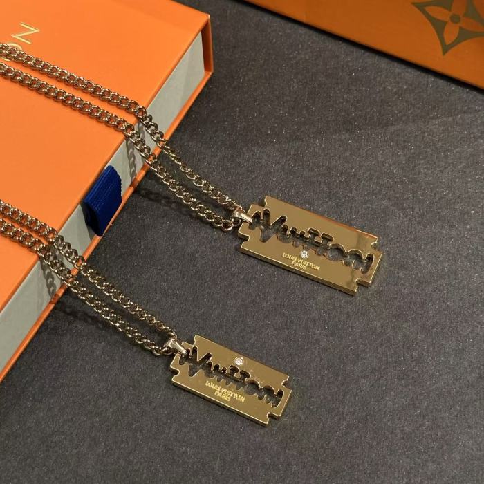 Blade necklace