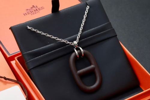 Pig Nose Pendant Necklace