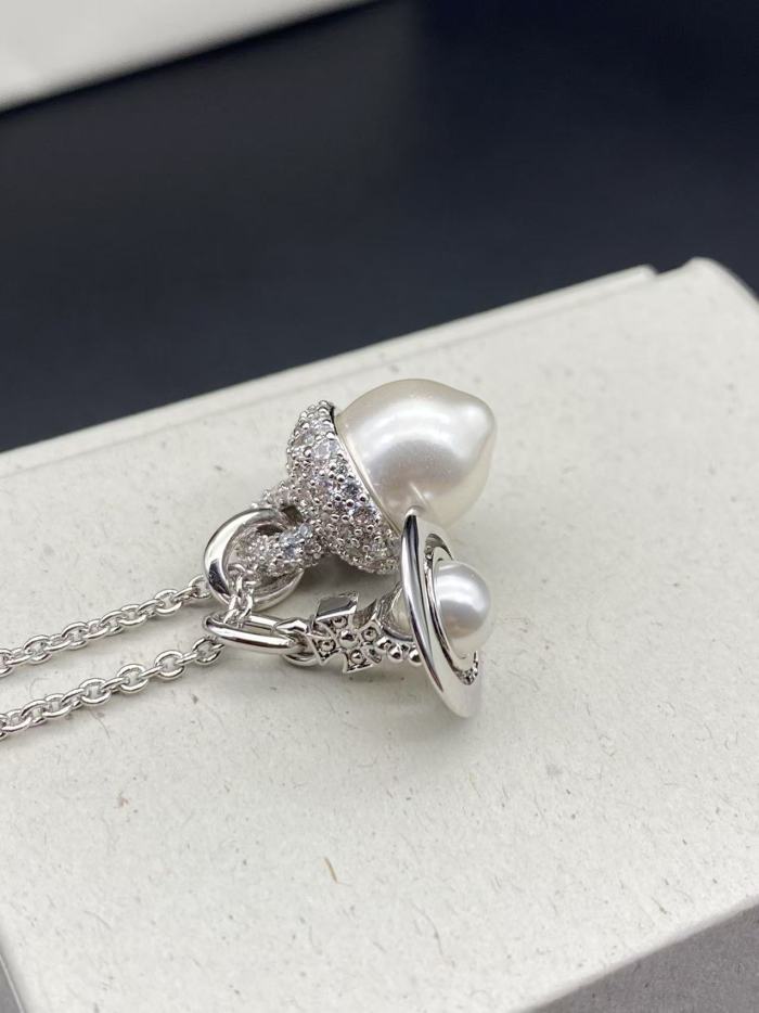 Hazelnut necklace