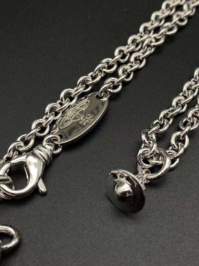 Pony necklace