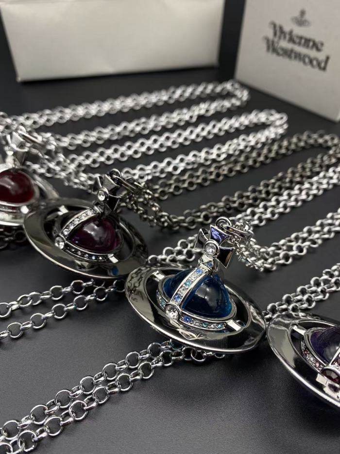 Large Pilot Necklace
