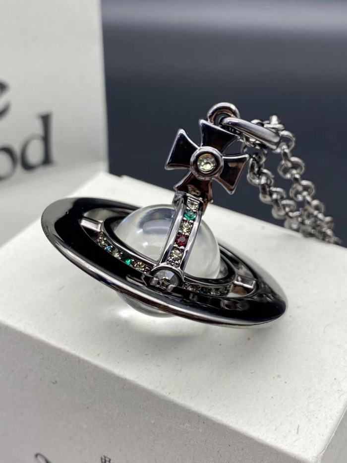Large Pilot Necklace