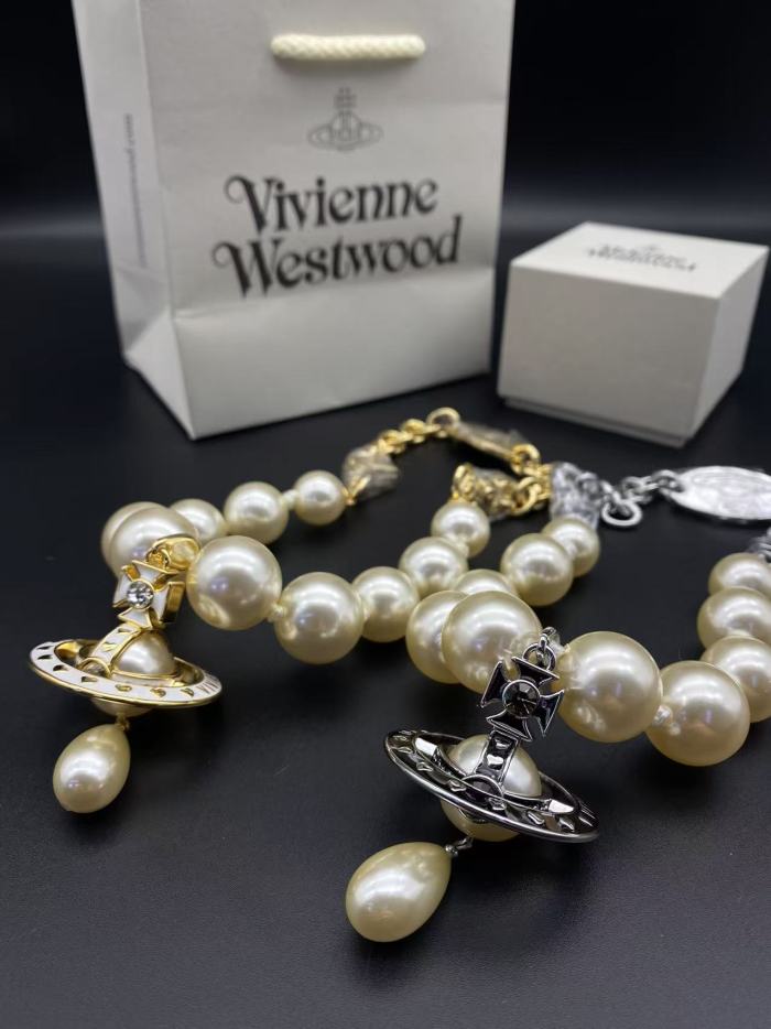 Nana Large Pearl Necklace