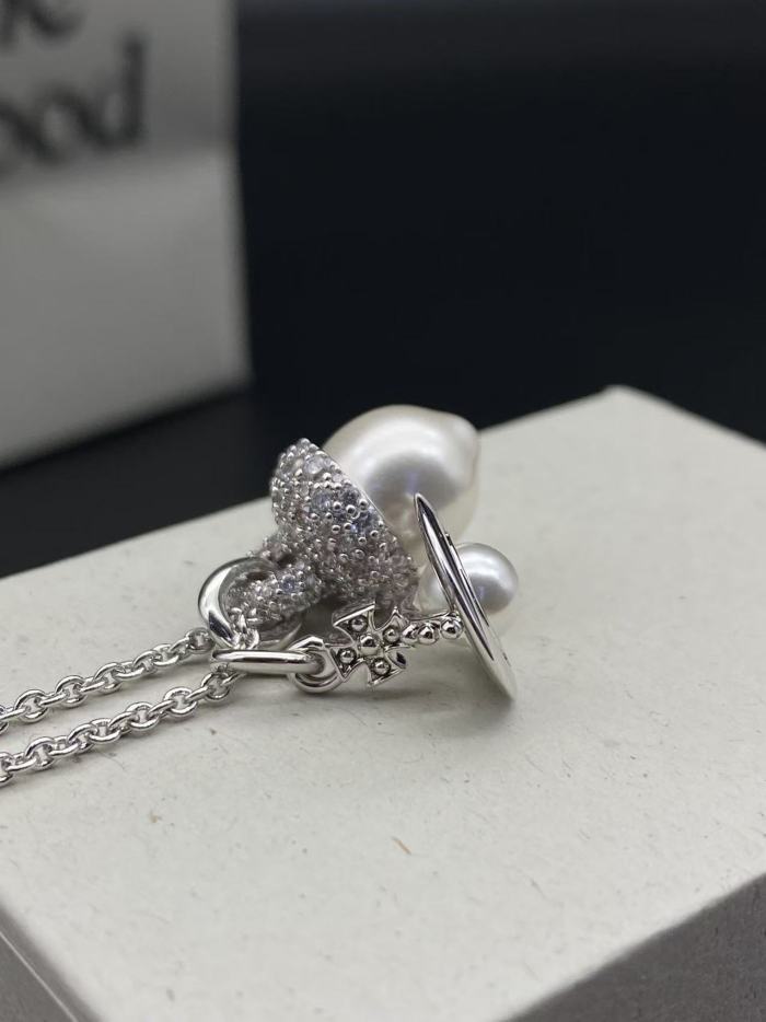 Hazelnut necklace