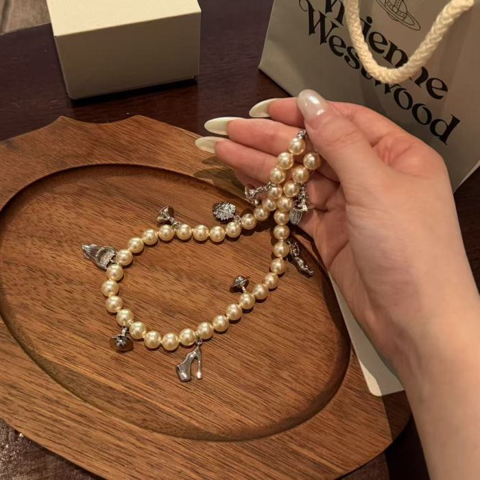 Multi element necklace