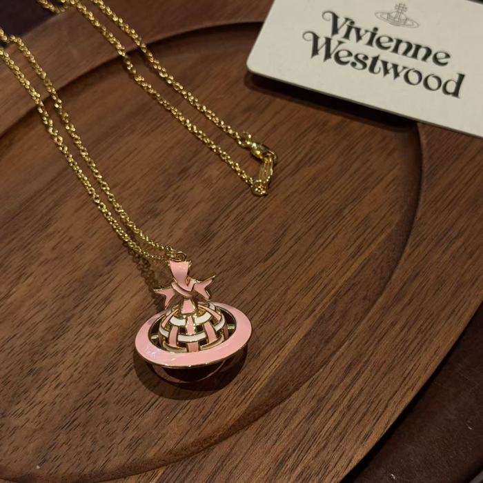 Weaving Saturn necklace