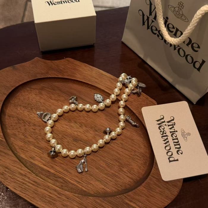 Multi element necklace