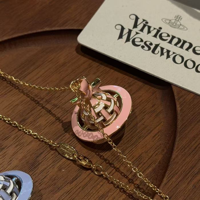 Weaving Saturn necklace