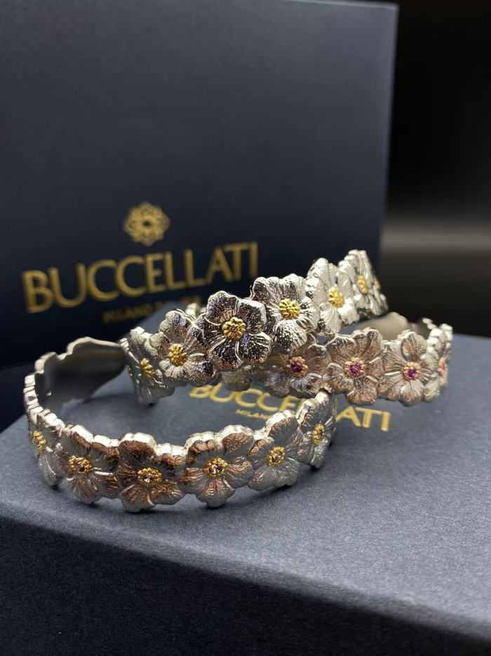Gardenia Bracelet